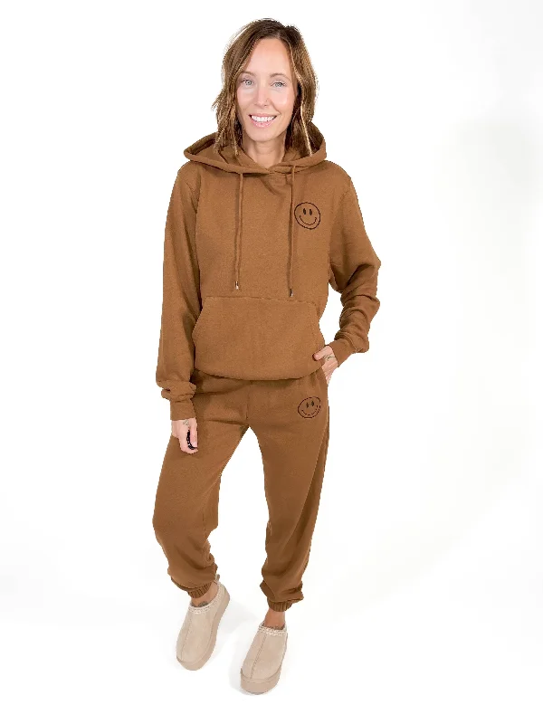 AMPERSAND AVENUE Be Happy Jogger Set